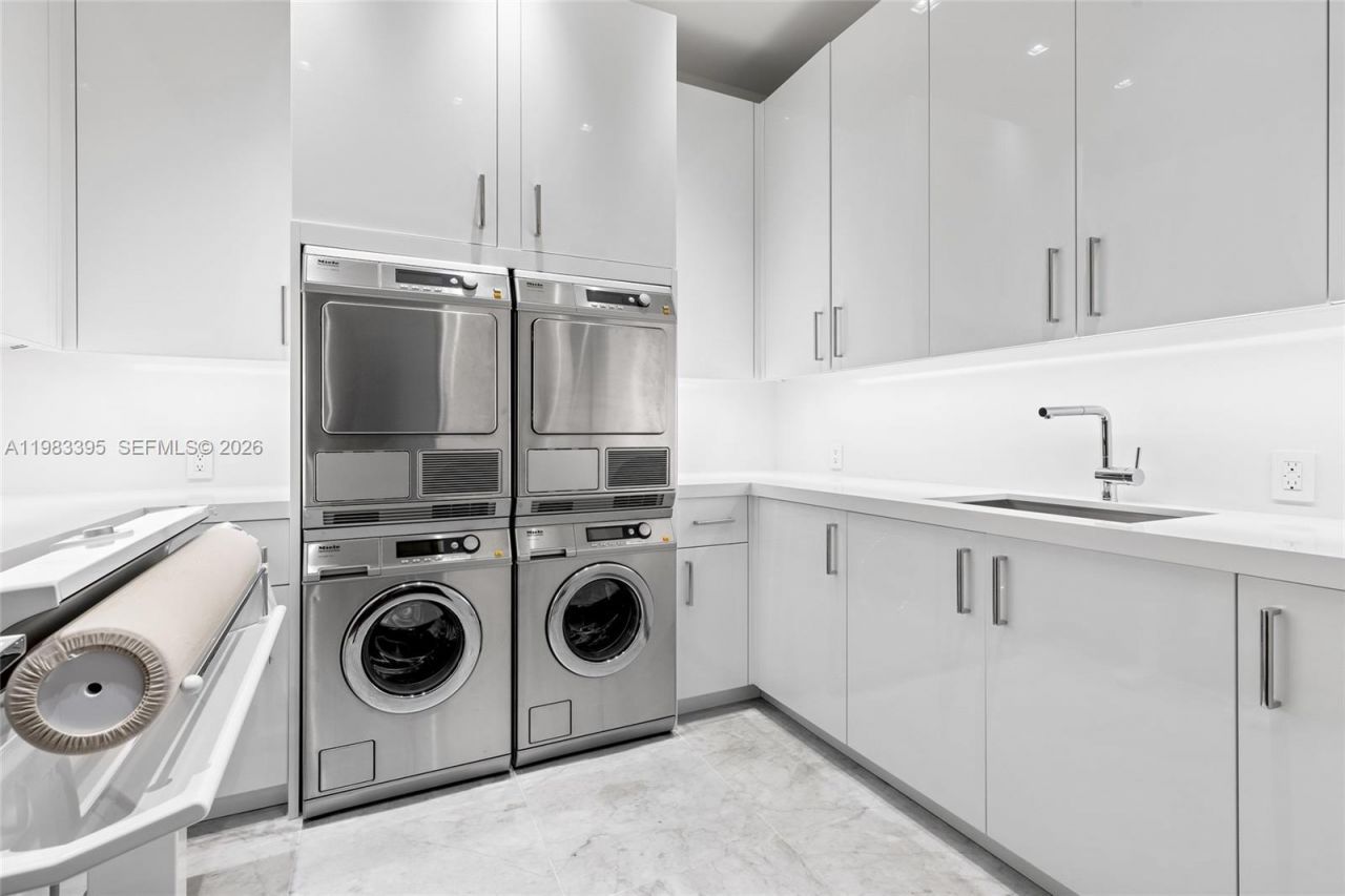 84 Isla Bahia Dr, Fort Lauderdale, FL 33316 Photo