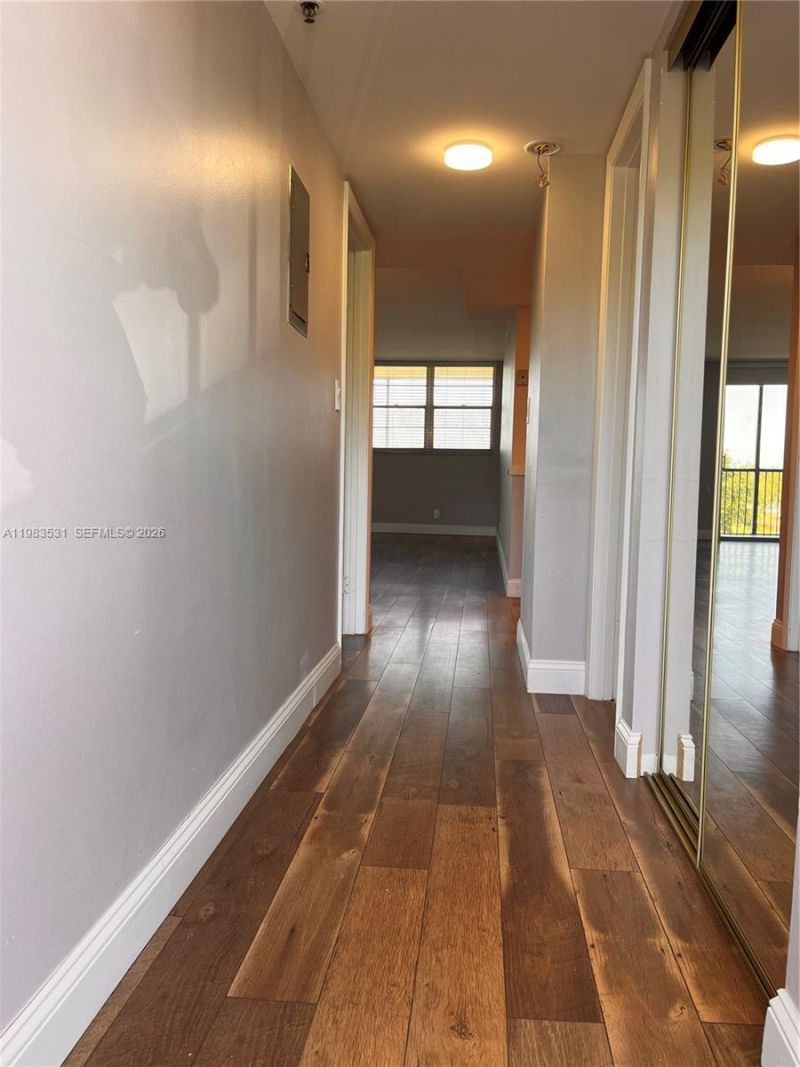 3100 W Rolling Hills Cir , Unit 403, Davie, FL 33328 Photo