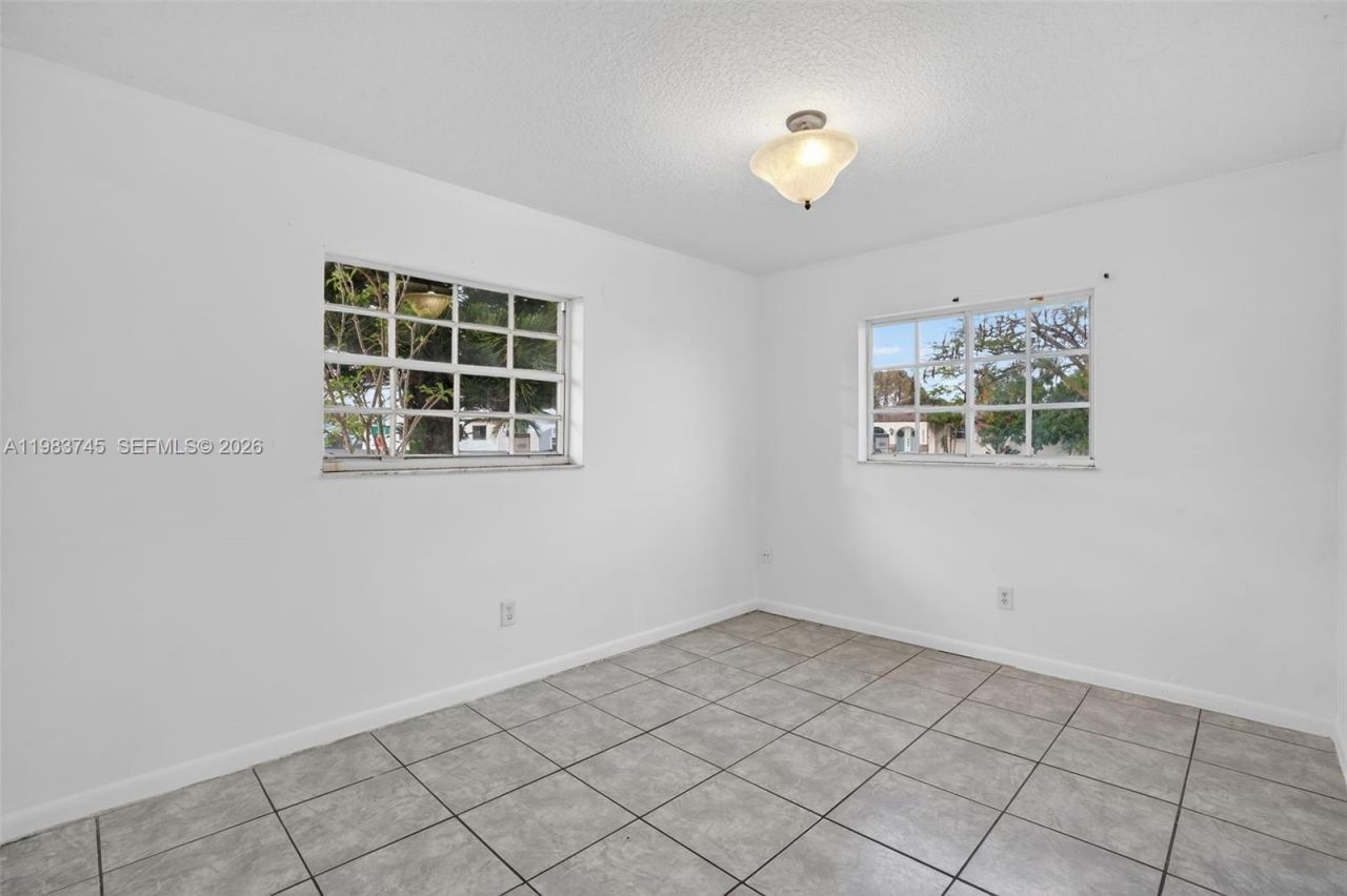 9000 SW 202nd Ter, Cutler Bay, FL 33189 Photo