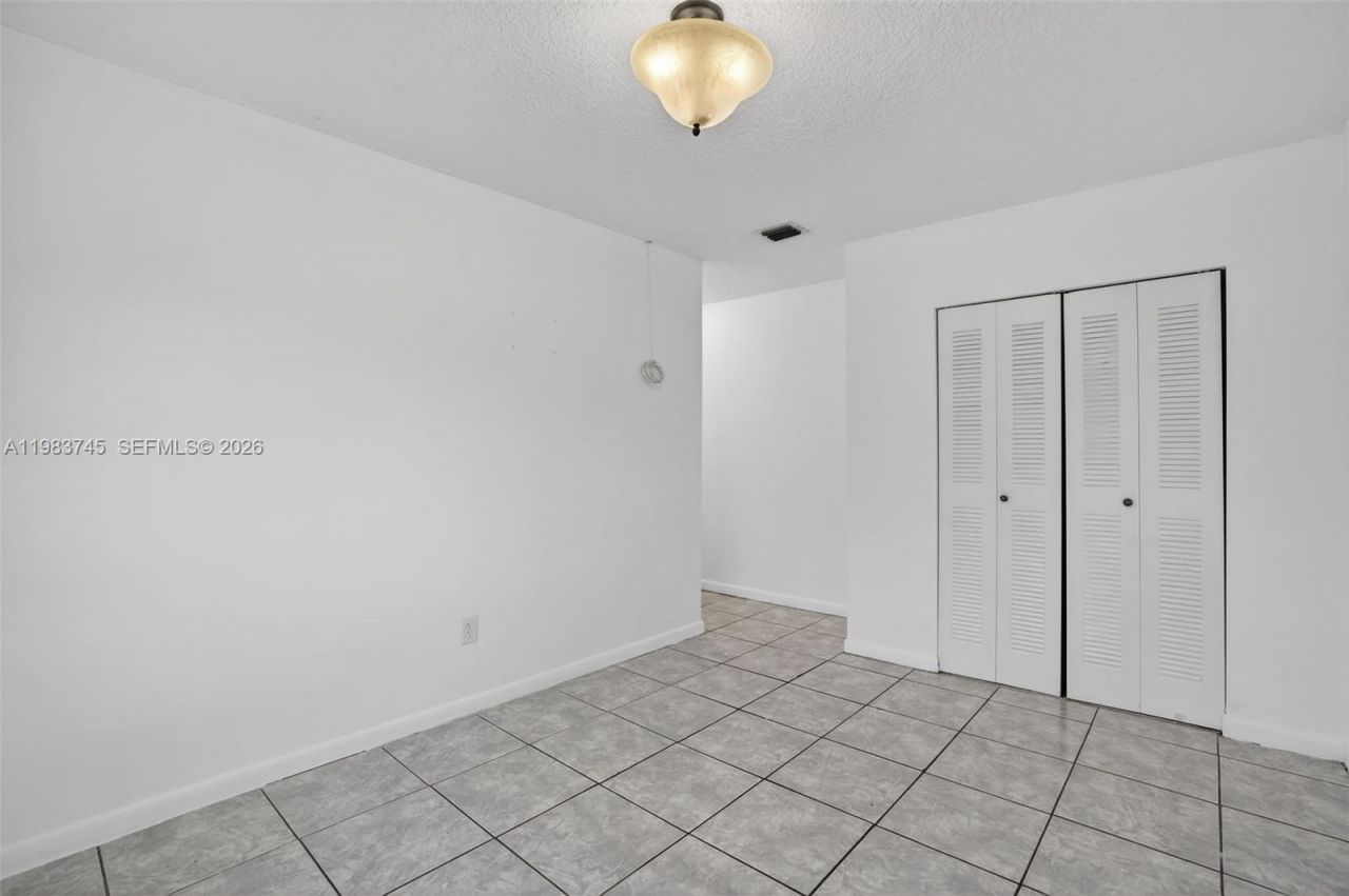 9000 SW 202nd Ter, Cutler Bay, FL 33189 Photo