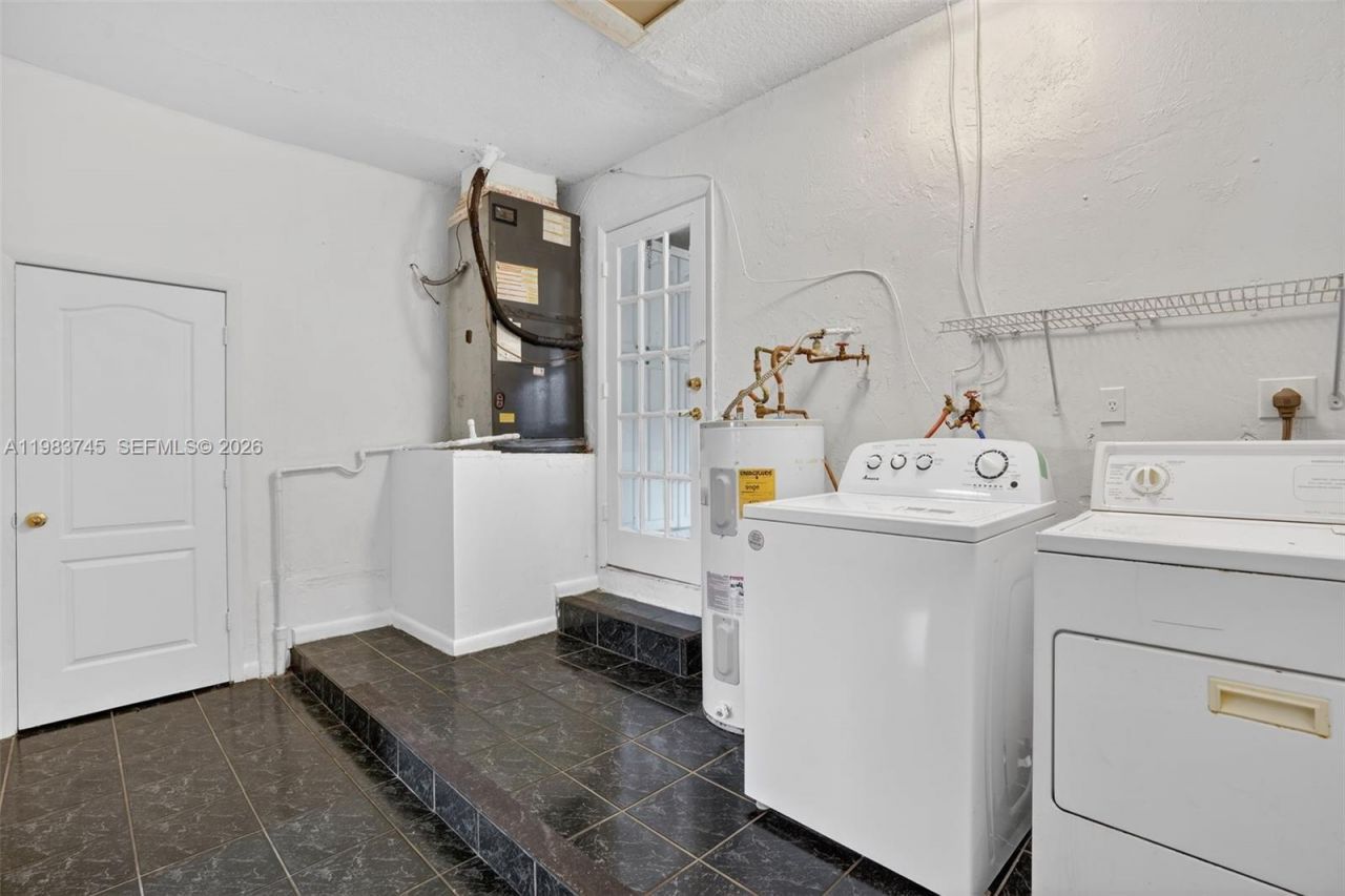 9000 SW 202nd Ter, Cutler Bay, FL 33189 Photo