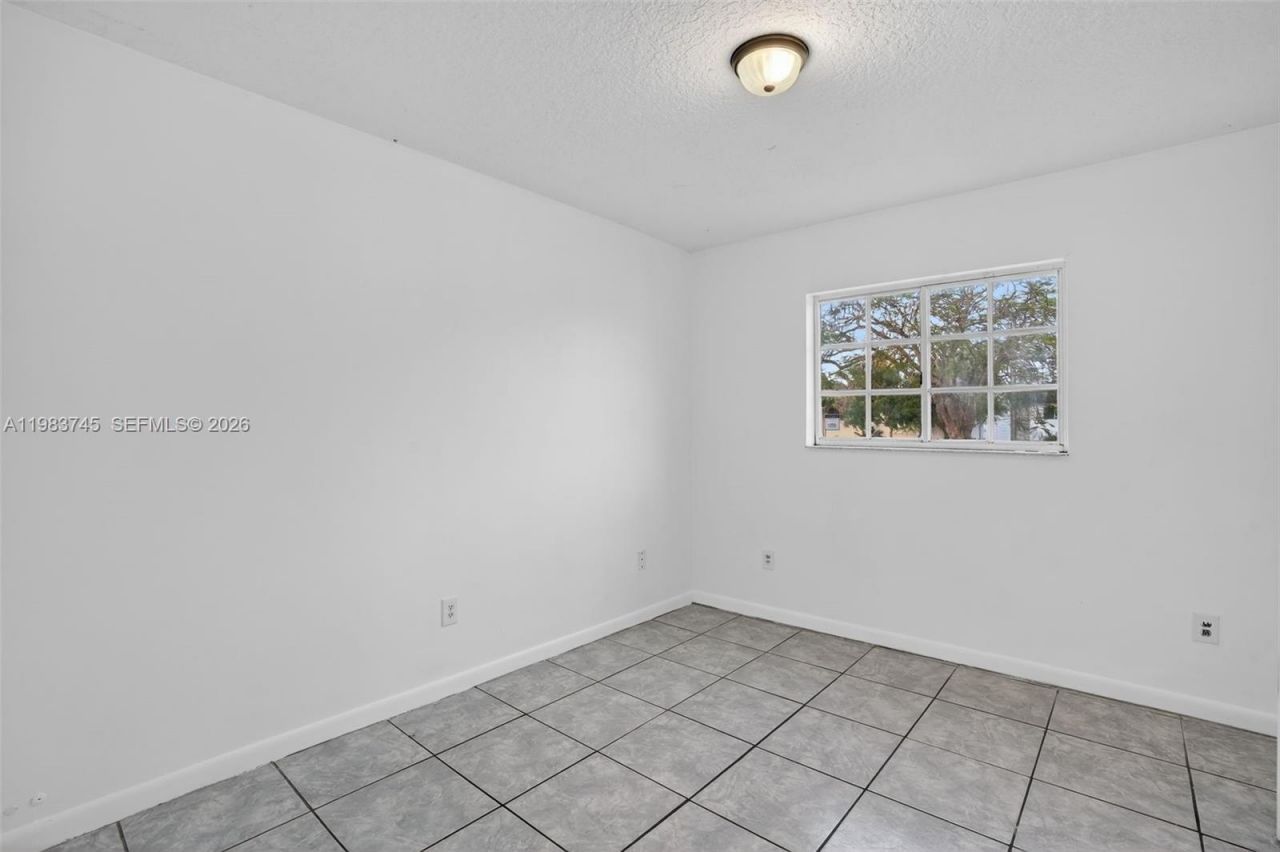 9000 SW 202nd Ter, Cutler Bay, FL 33189 Photo