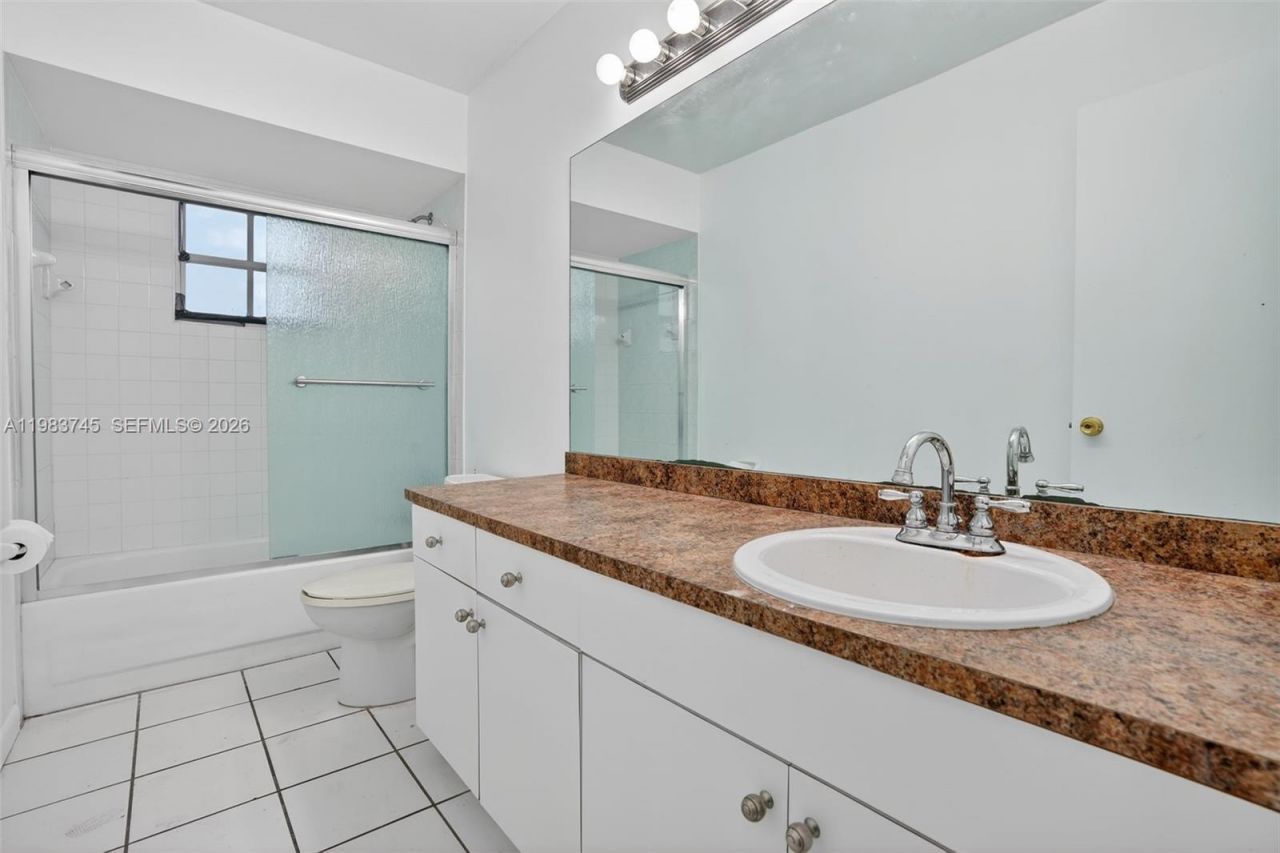 9000 SW 202nd Ter, Cutler Bay, FL 33189 Photo