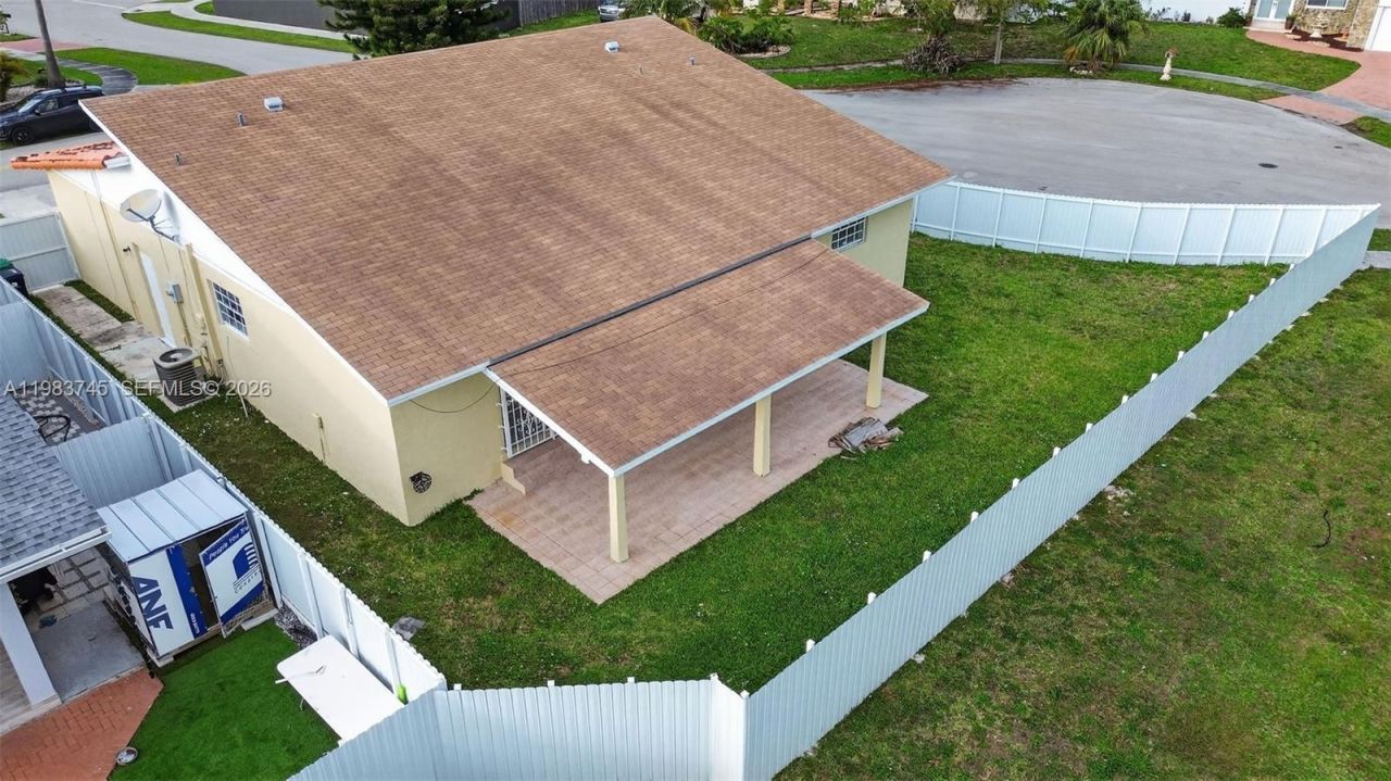 9000 SW 202nd Ter, Cutler Bay, FL 33189 Photo