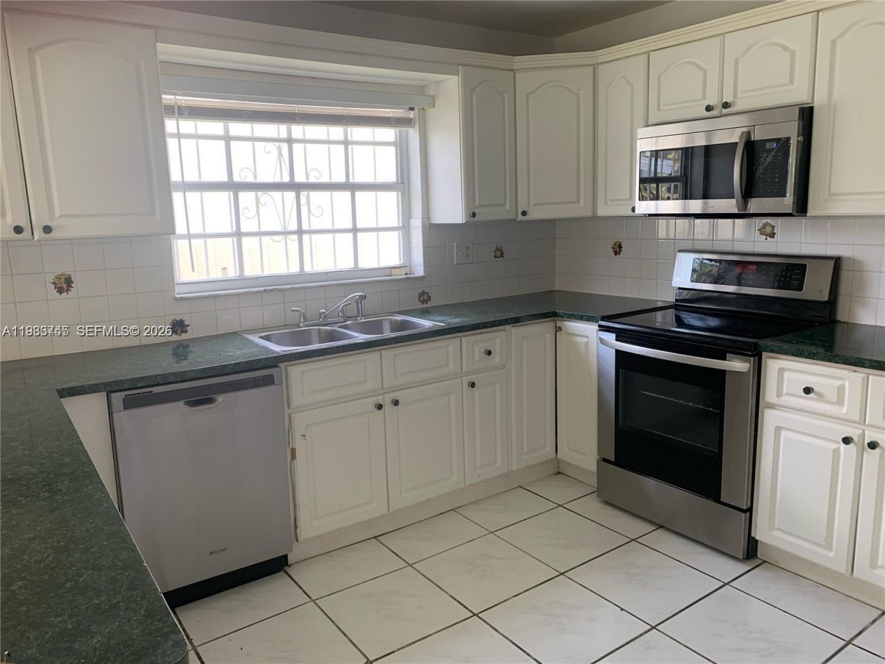 9000 SW 202nd Ter, Cutler Bay, FL 33189 Photo