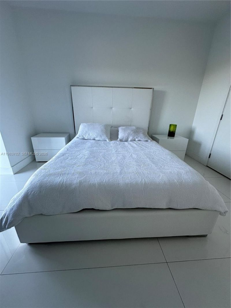 16385 Biscayne Blvd, Unit 303, Sunny Isles Beach, FL 33160 Photo