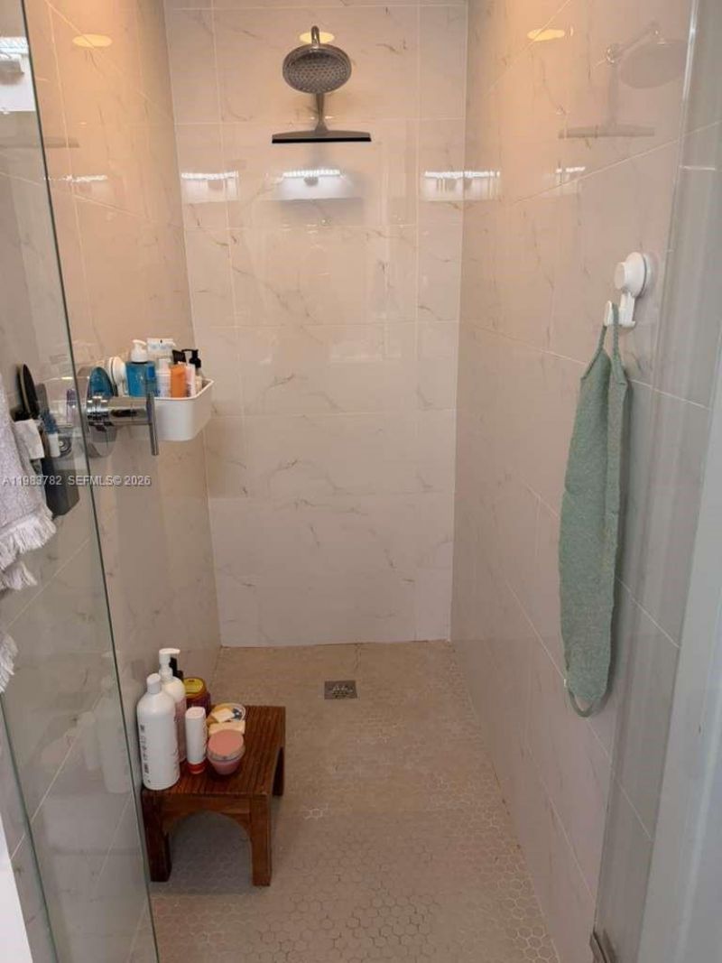 16385 Biscayne Blvd, Unit 303, Sunny Isles Beach, FL 33160 Photo