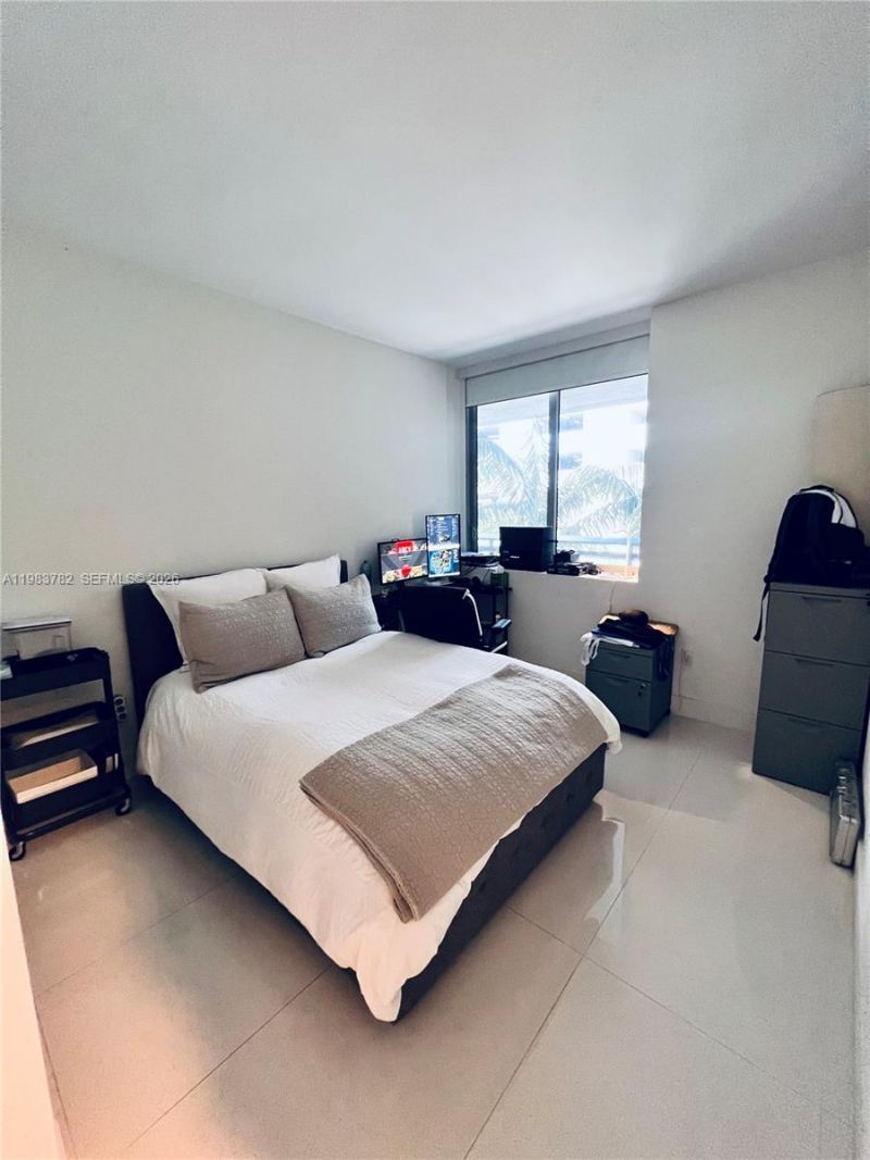 16385 Biscayne Blvd, Unit 303, Sunny Isles Beach, FL 33160 Photo