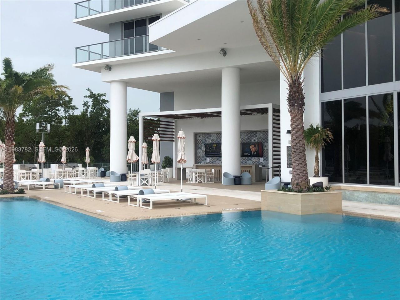 16385 Biscayne Blvd, Unit 303, Sunny Isles Beach, FL 33160 Photo