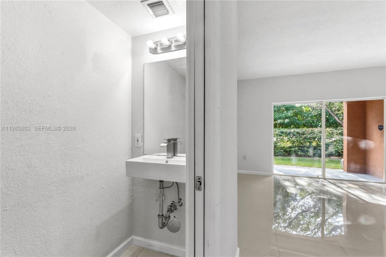 17331 NW 7th Ave , Unit 108, Miami Gardens, FL 33169 Photo