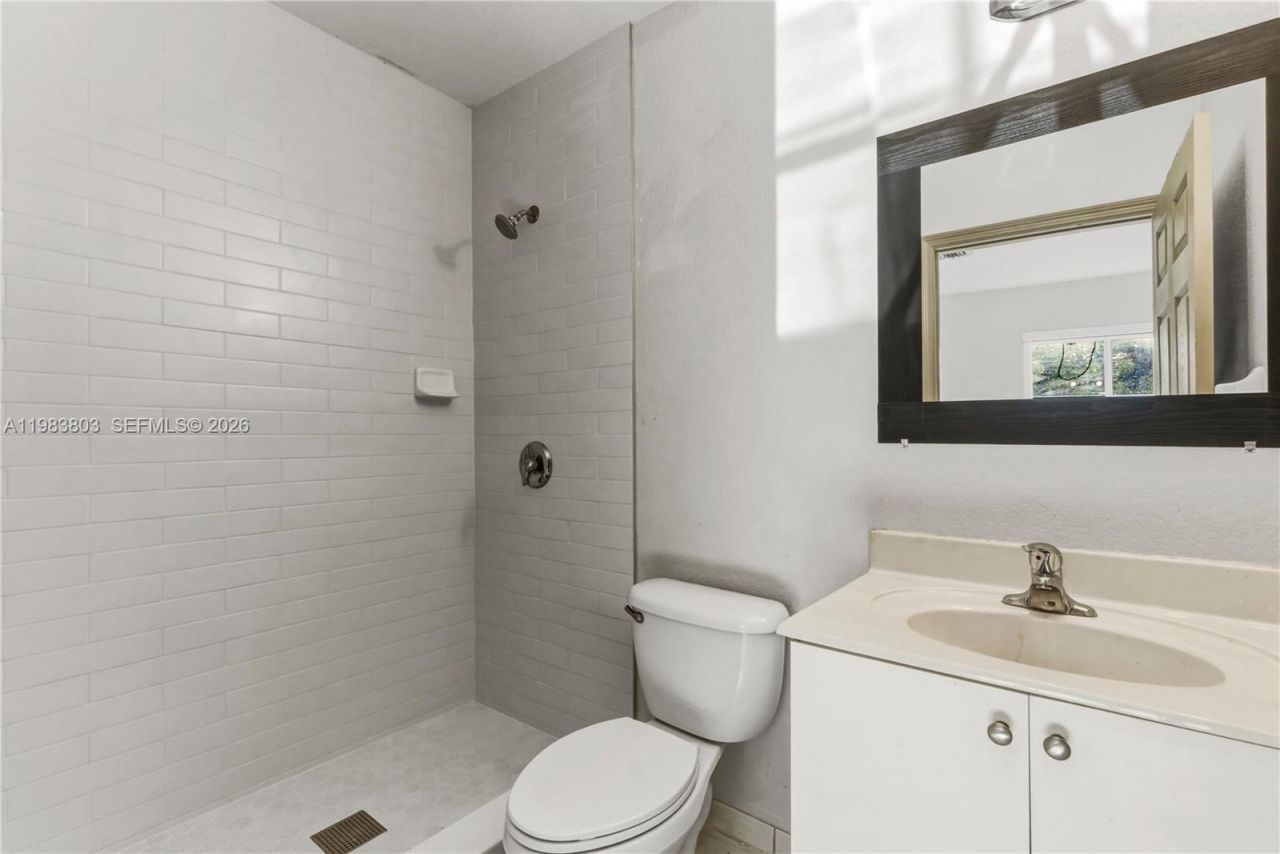 17331 NW 7th Ave , Unit 108, Miami Gardens, FL 33169 Photo