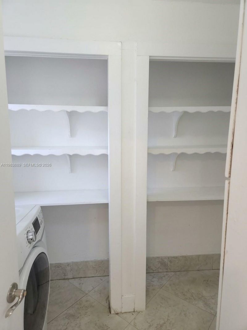 804 NE 2nd St, Hallandale Beach, FL 33009 Photo