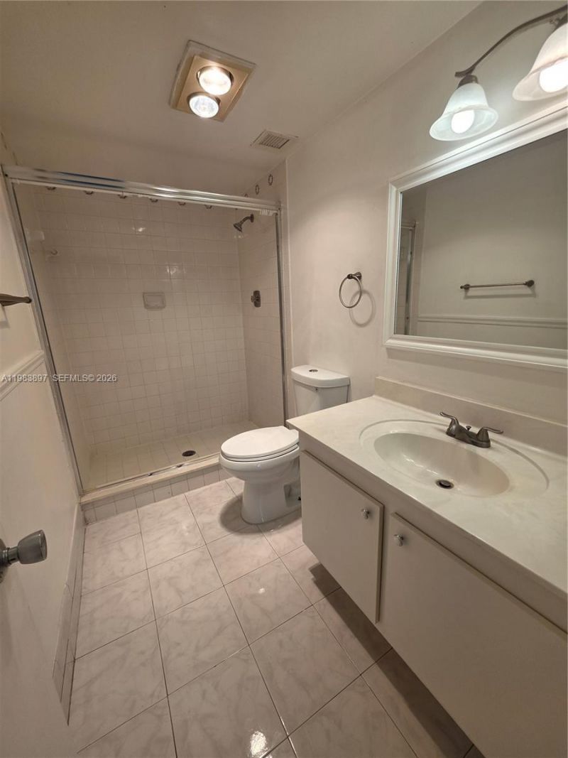 919 Hillcrest Dr, Unit 210, Hollywood, FL 33021 Photo