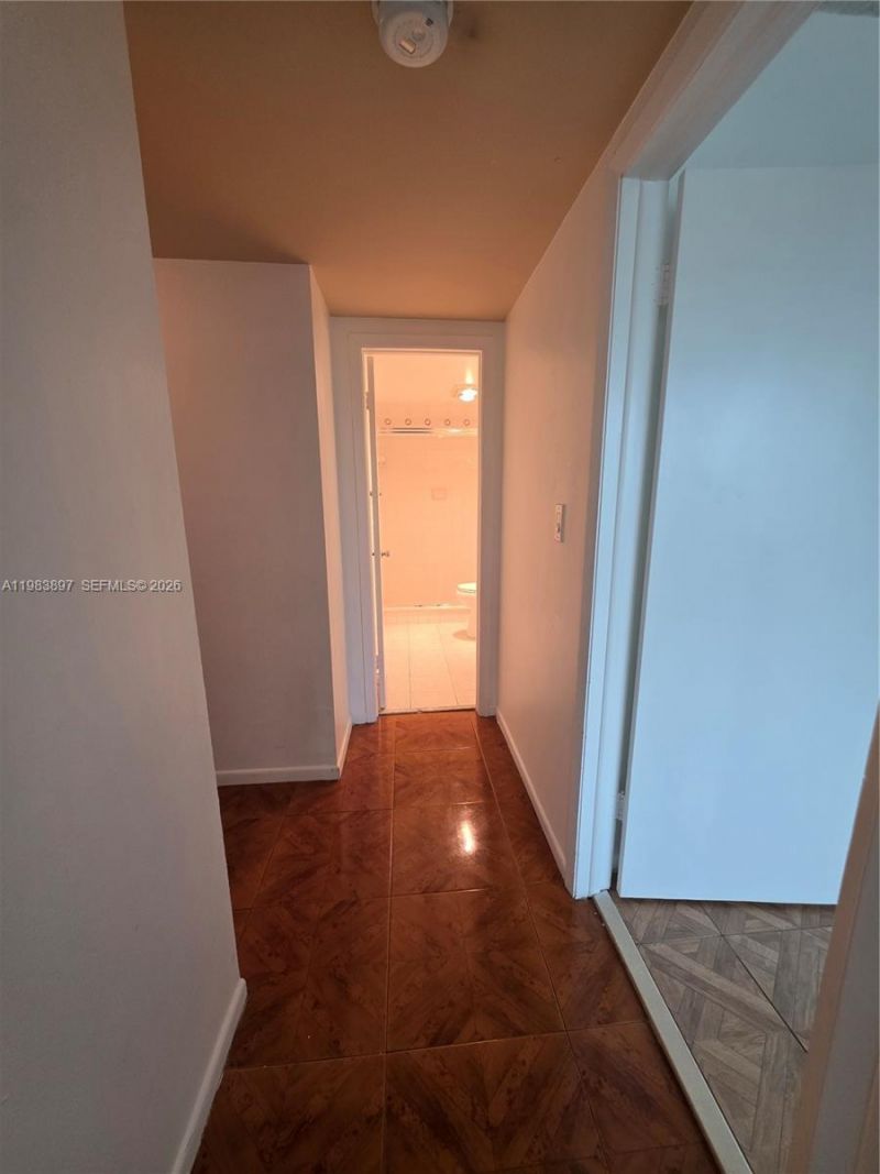 919 Hillcrest Dr, Unit 210, Hollywood, FL 33021 Photo