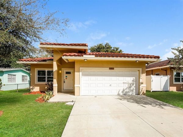 2835 NW 14th St , Fort Lauderdale, FL 33311