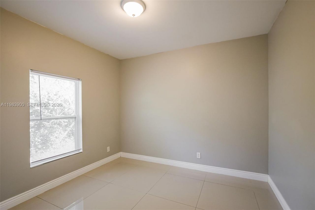 2835 NW 14th St, Fort Lauderdale, FL 33311 Photo