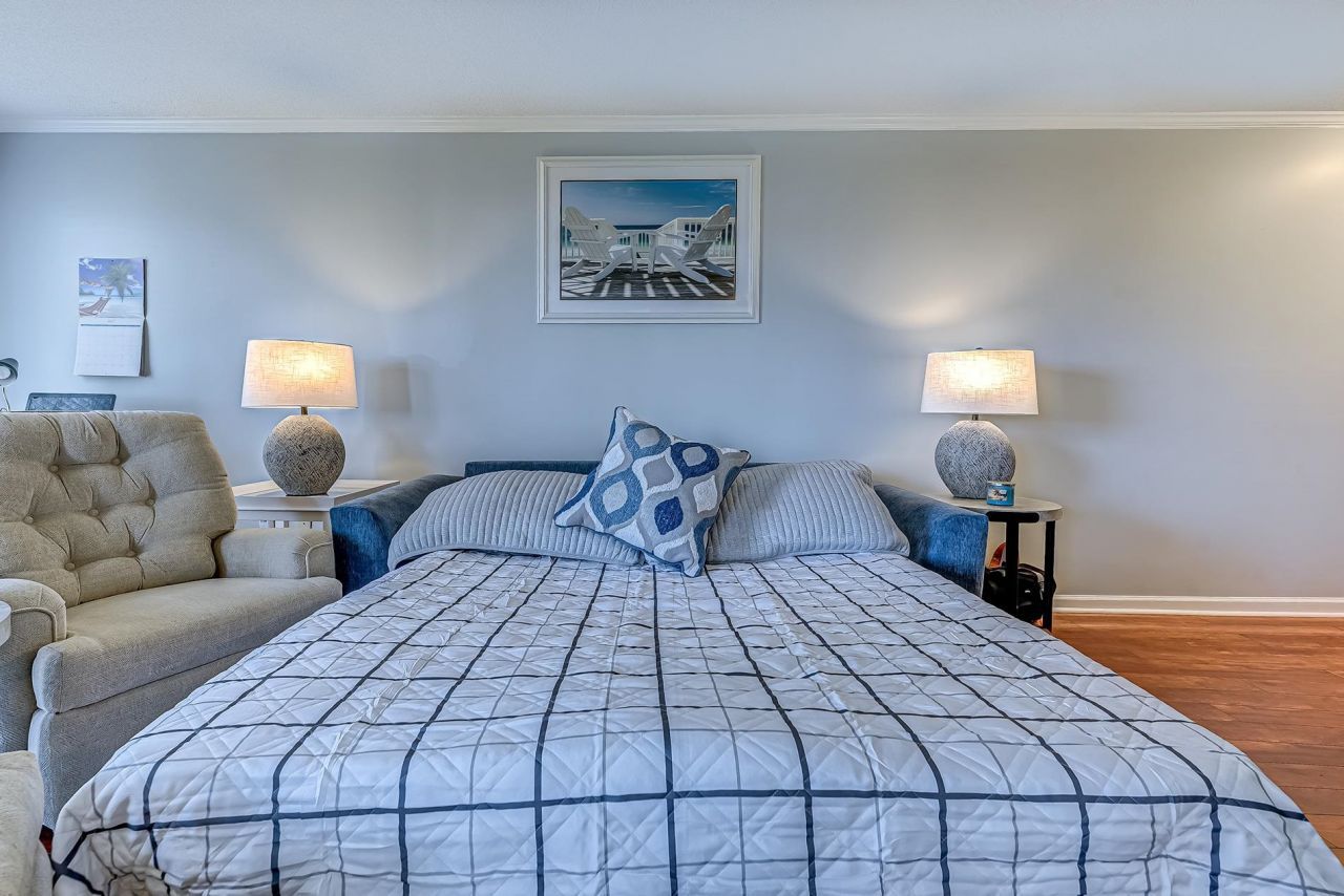 1500 Cenith Dr. Photo 23