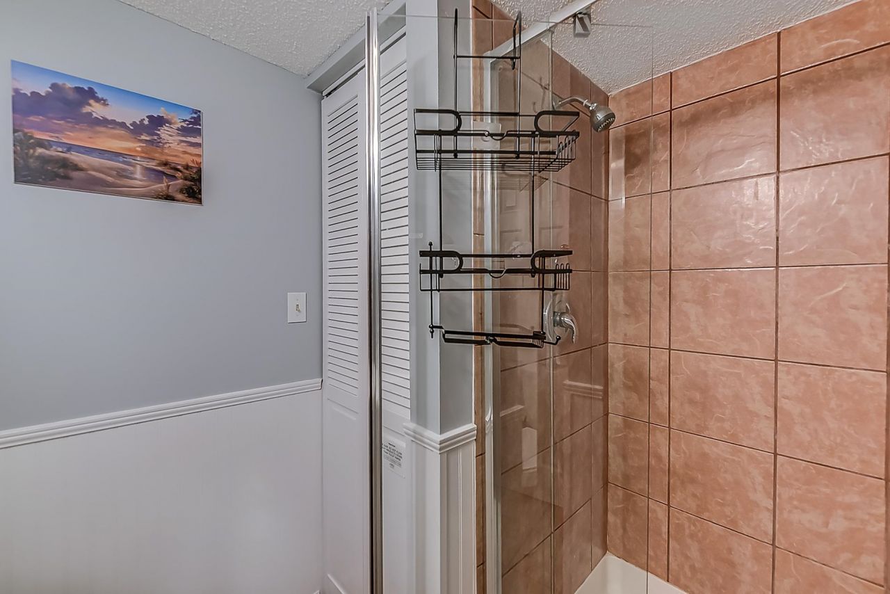 1500 Cenith Dr. Photo 26