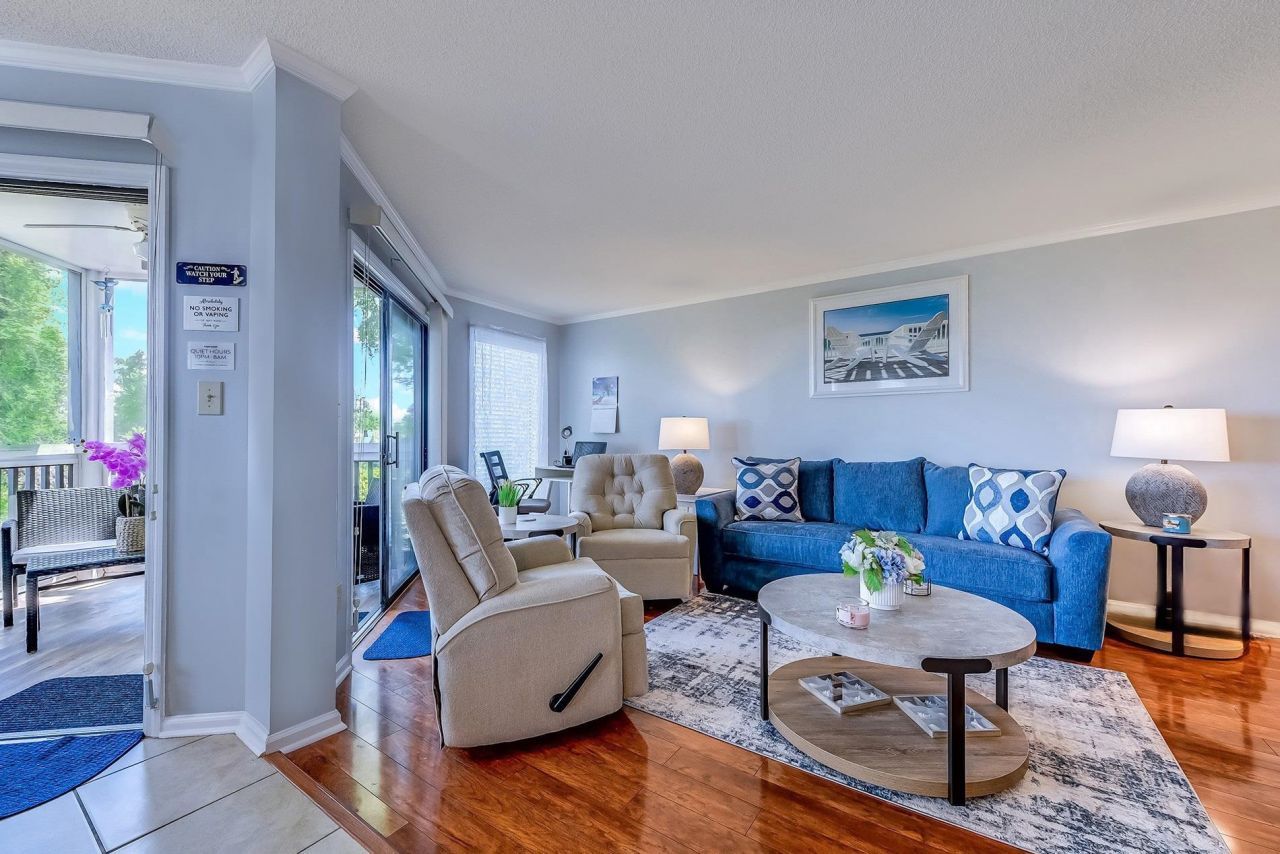 1500 Cenith Dr. Photo 6