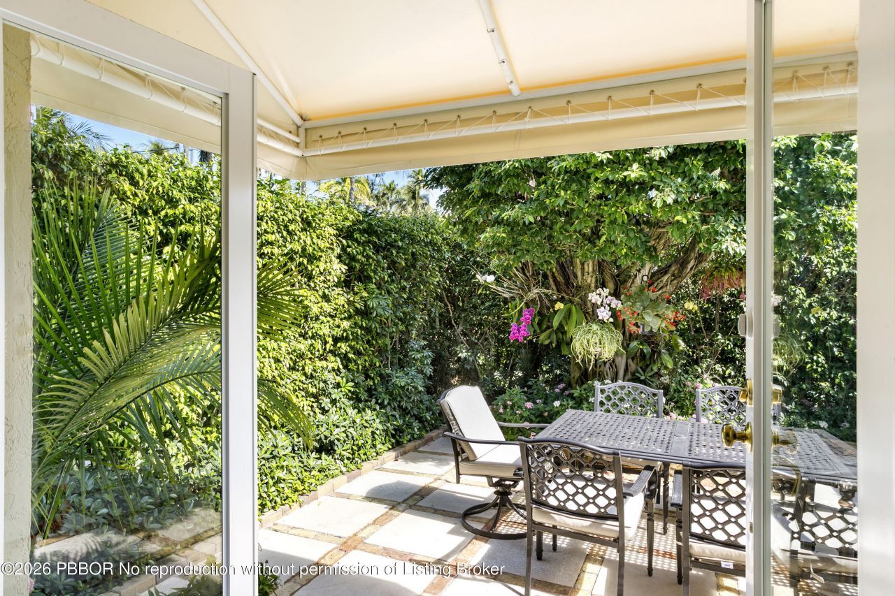 380 Cocoanut Row, Unit 1, Palm Beach, FL 33480 Photo