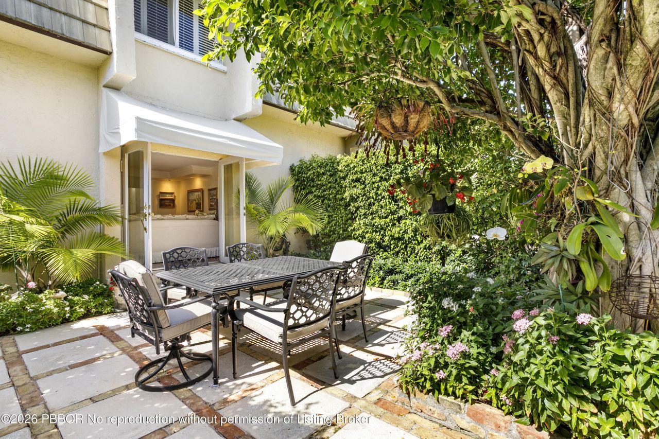 380 Cocoanut Row, Unit 1, Palm Beach, FL 33480 Photo