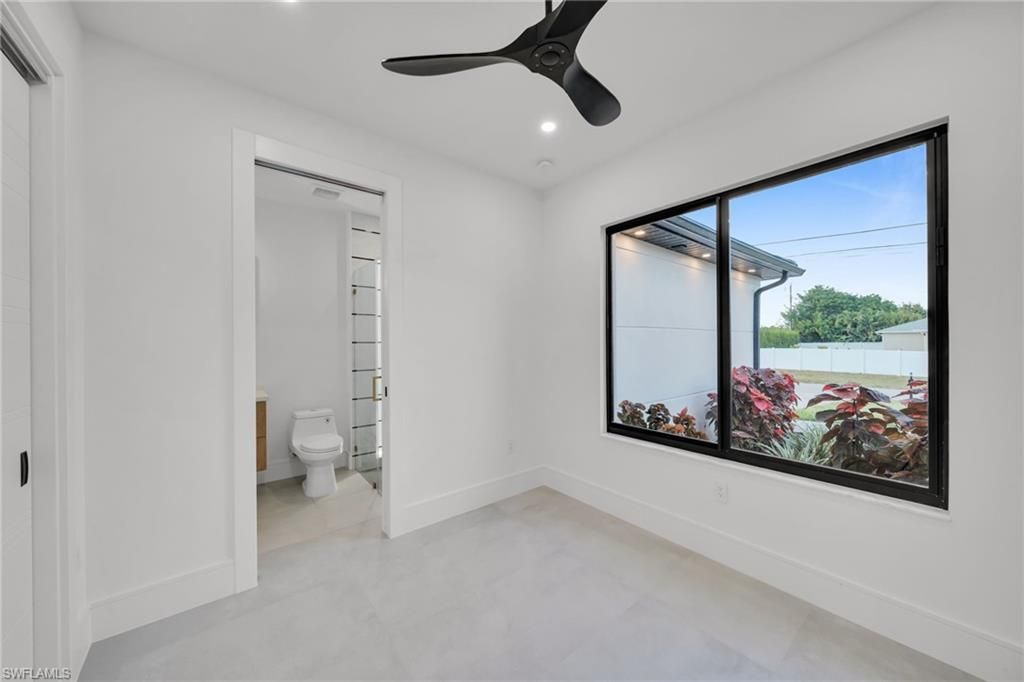 836 SW 36th Ter, Cape Coral, FL 33914 Photo