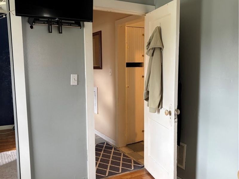 969 Evangeline Road, Cleveland, OH 44110 Photo 17