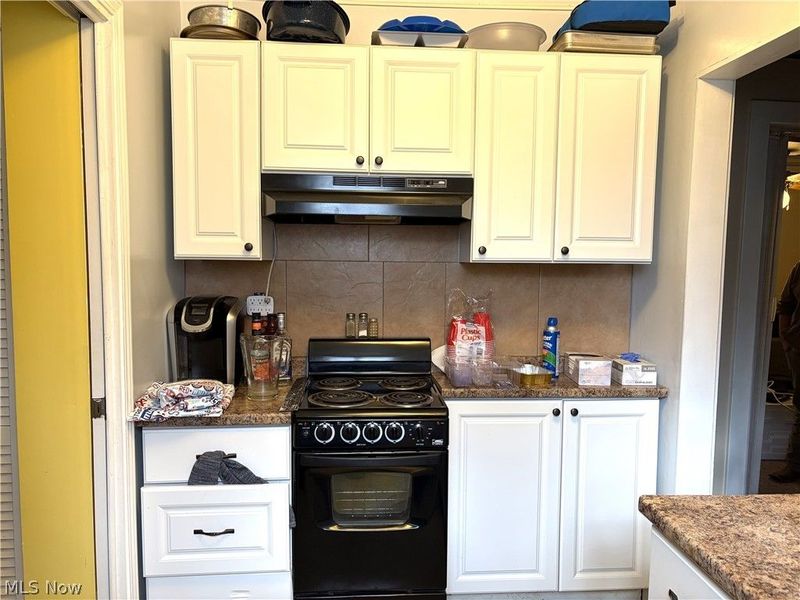 969 Evangeline Road, Cleveland, OH 44110 Photo 24