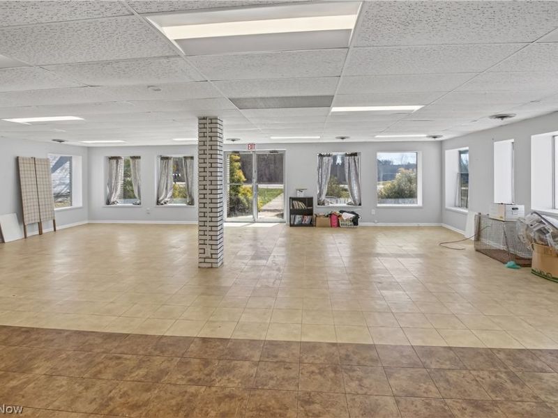 380 N Ridge Road W, Lorain, OH 44053 Photo 37