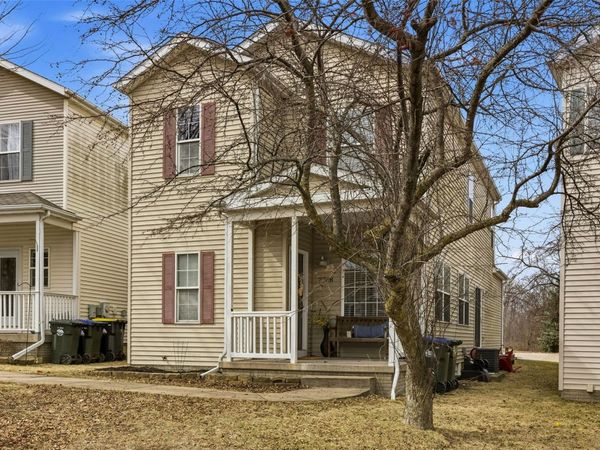 2768 Irving , Iowa City, IA 52246