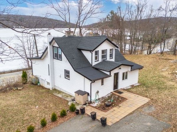 677 Warwick Tpke, West Milford, NJ 07421