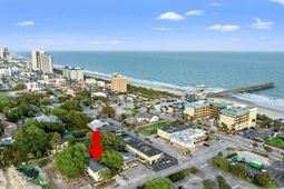 304 1st Ave. N  photo 4