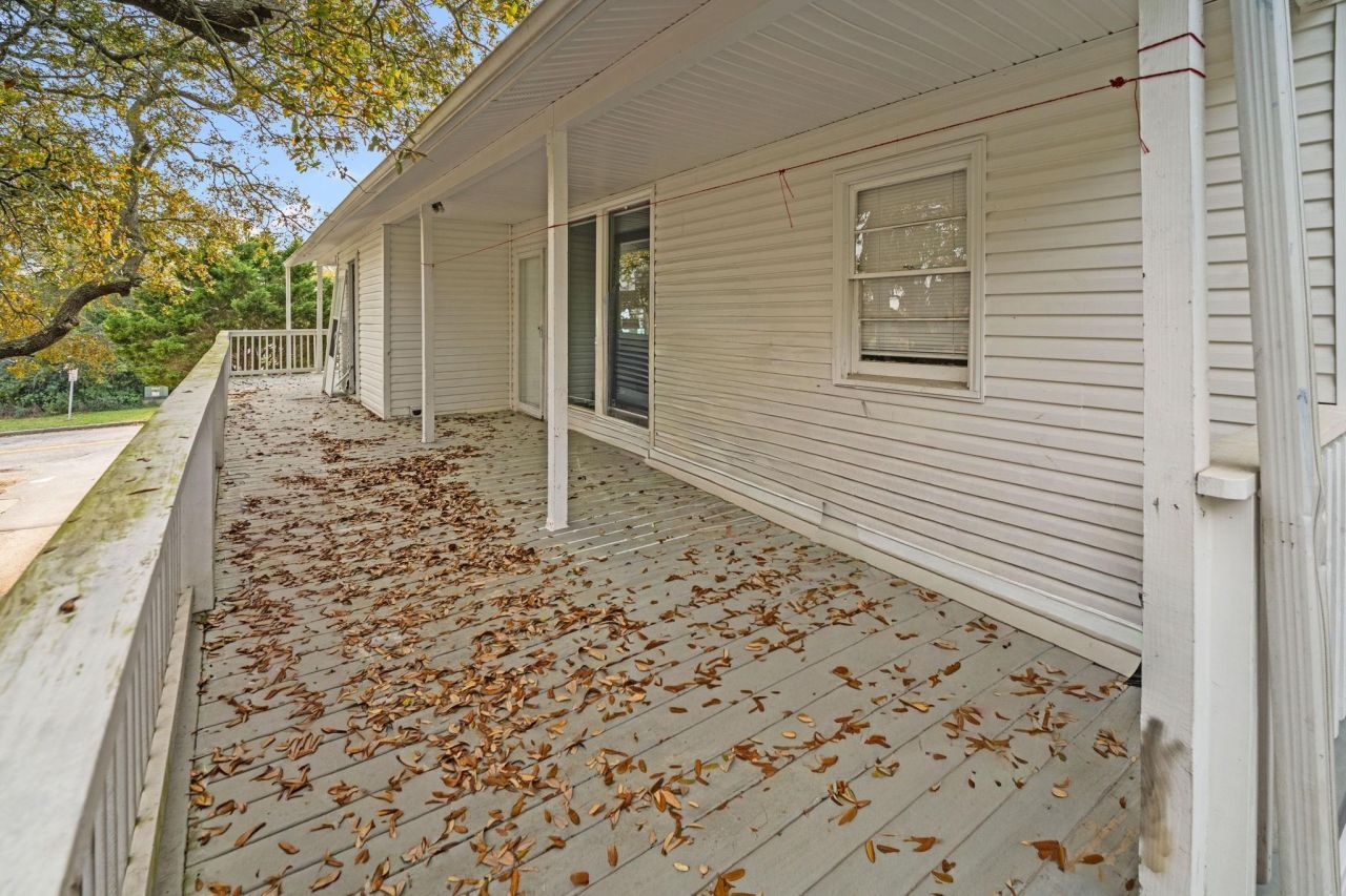 304 1st Ave. N Photo 7