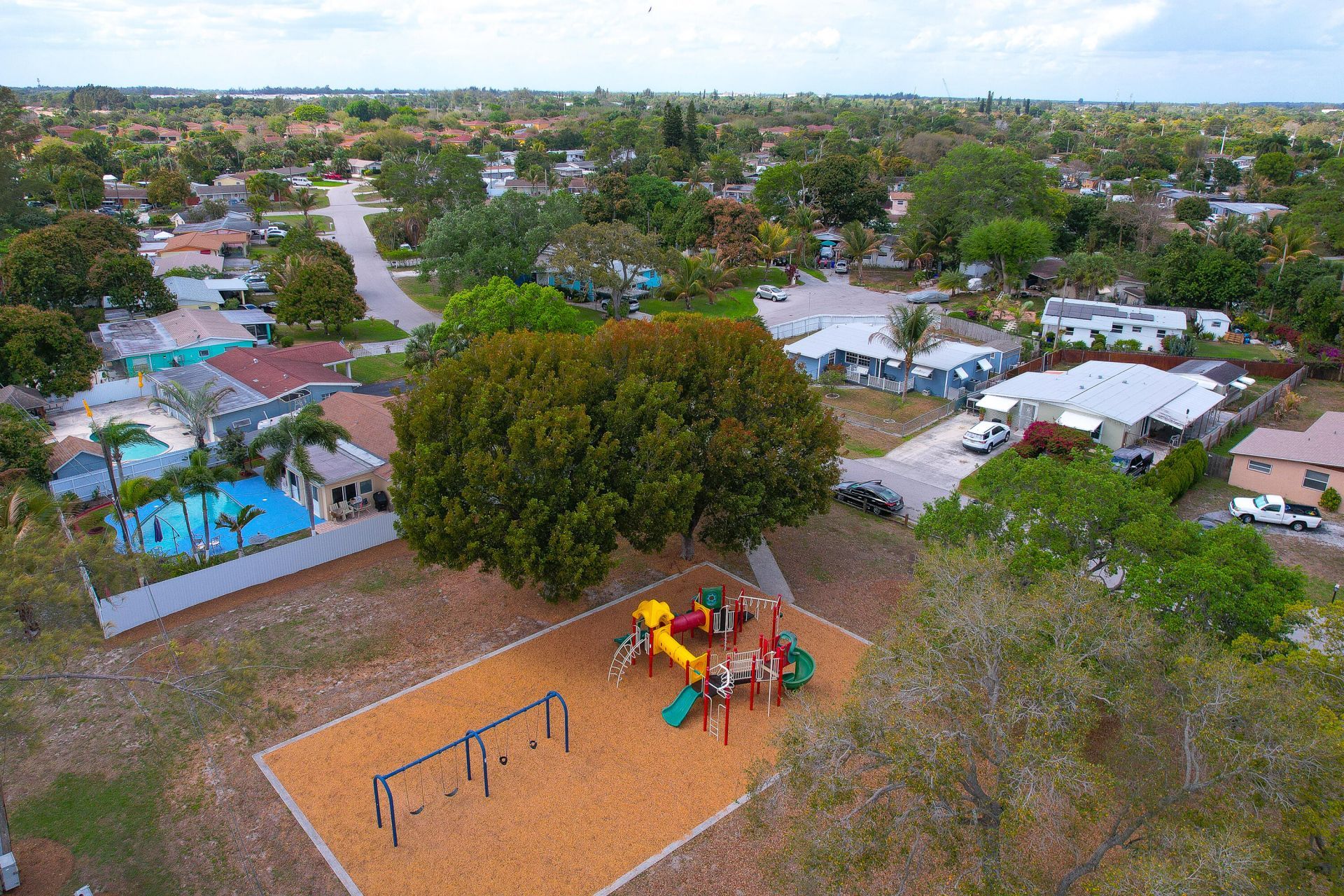 668 Snead Circle, West Palm Beach, FL 33413 Photo