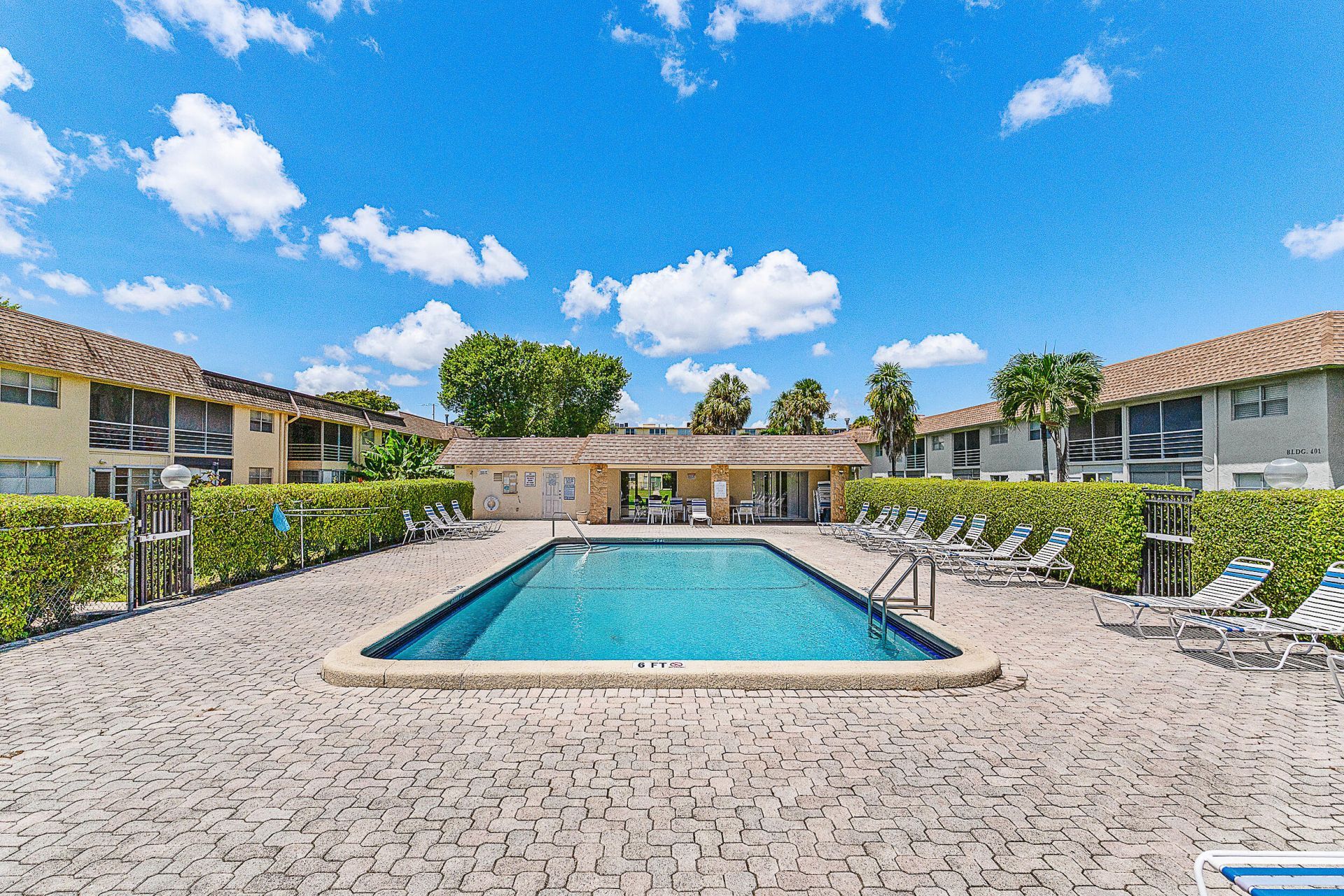 9855 Sandalfoot Boulevard, Unit 305, Boca Raton, FL 33428 Photo