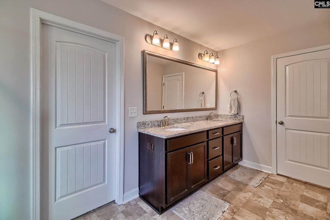 197 Madison Park Drive  Photo 23