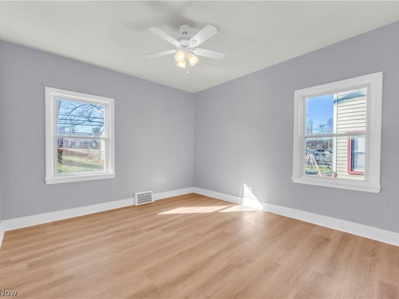 9520 S Highland Avenue, Garfield Heights, OH 44125 Photo 12