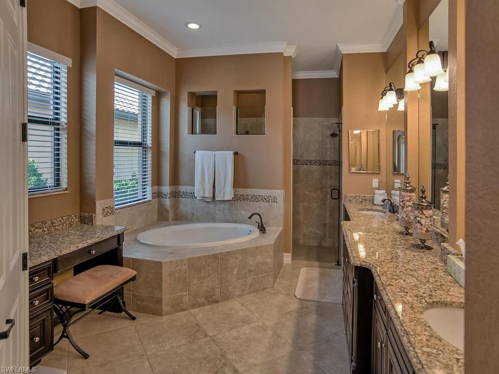 9634 Firenze Cir, Naples, FL 34113 Photo