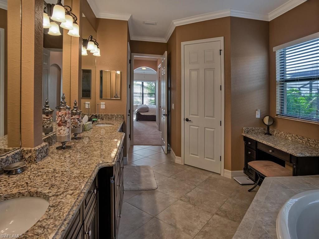 9634 Firenze Cir, Naples, FL 34113 Photo