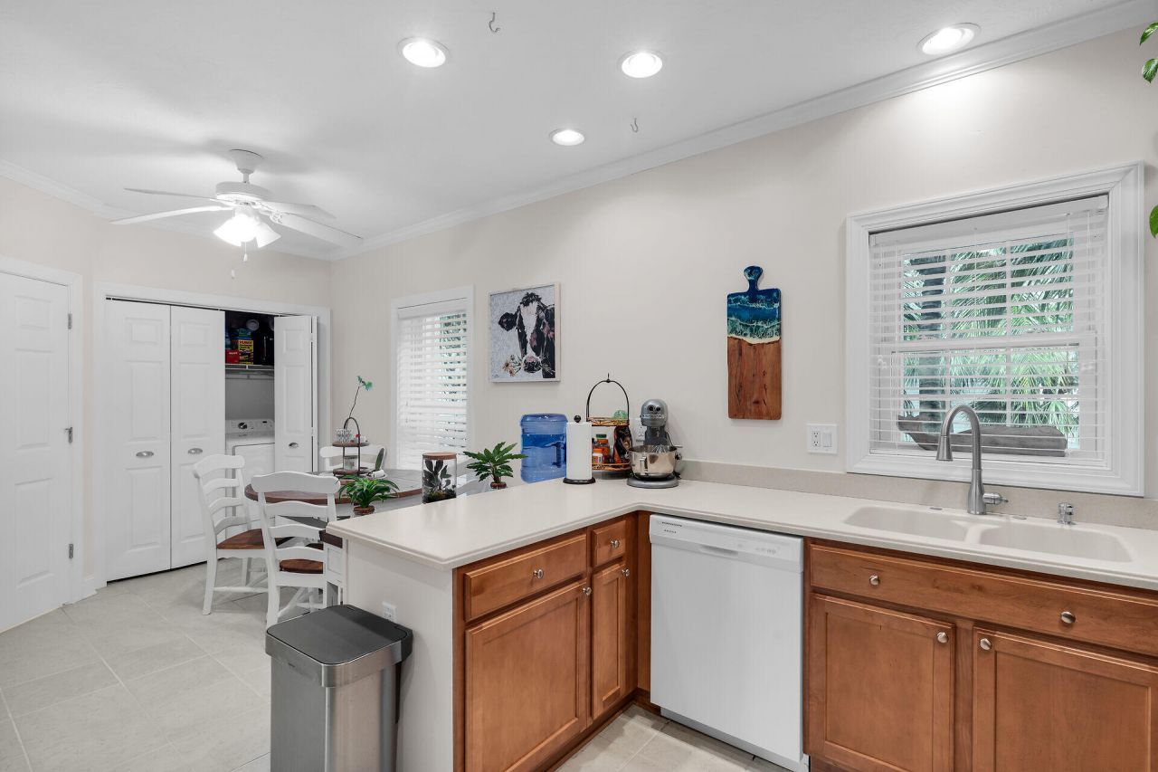 320 24th Street Ocean, Marathon, FL 33050 Photo