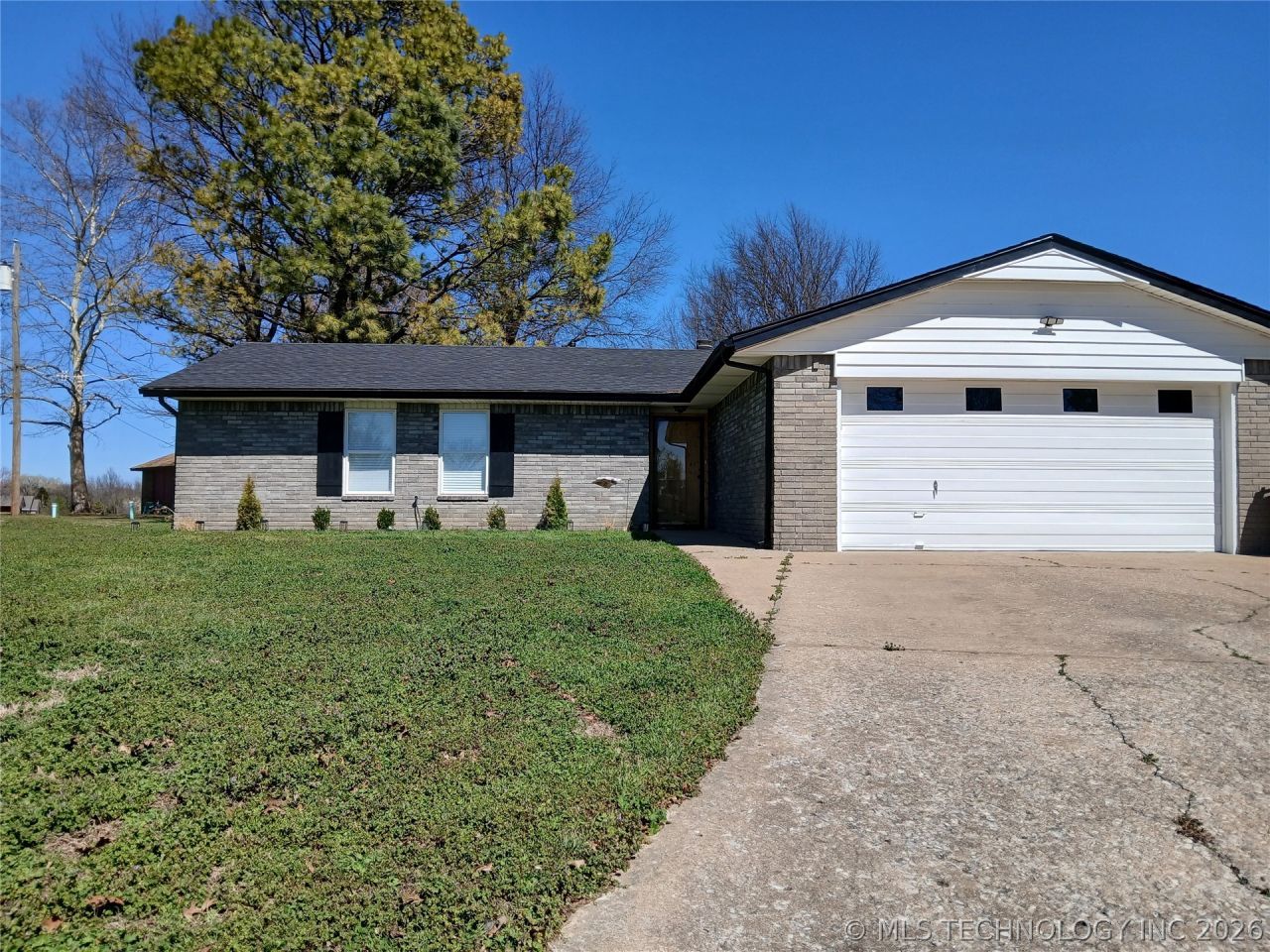 308 Peak Circle, Wagoner, OK 74467 Main Photo