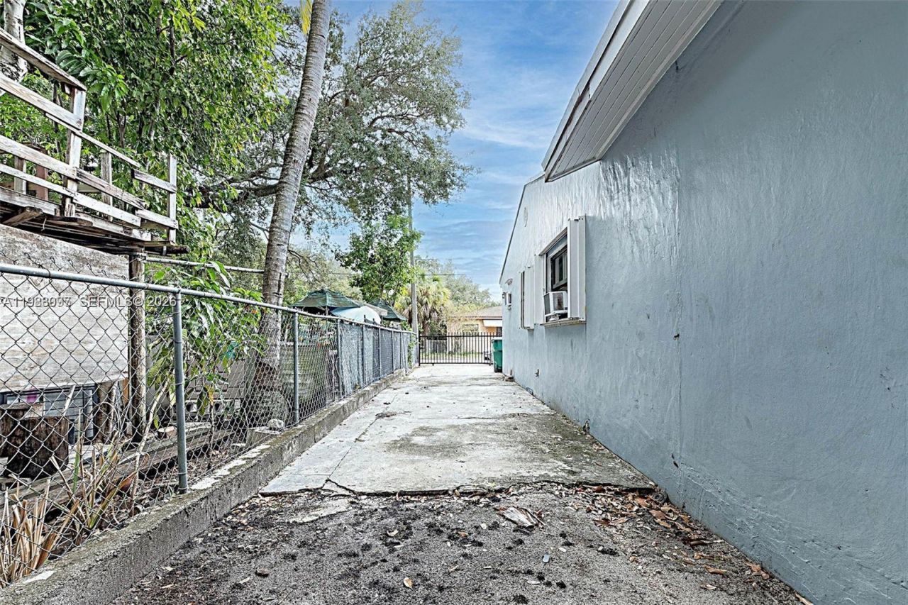 259 NE 56th St , Unit 1, Miami, FL 33137 Photo