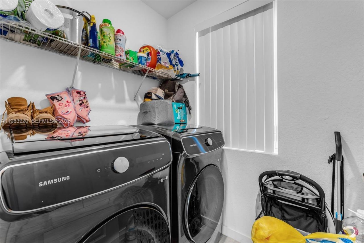 1056 SE 24th Ave, Homestead, FL 33035 Photo