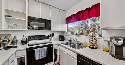 1752 Southern Pines Drive, South Lake Tahoe, CA 96150 Photo