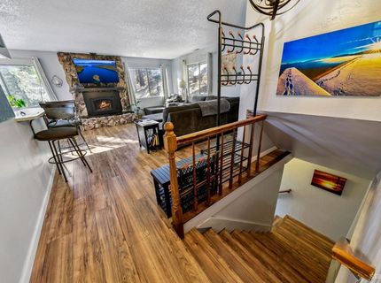 1752 Southern Pines Drive, South Lake Tahoe, CA 96150 Photo