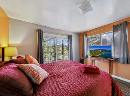 1752 Southern Pines Drive, South Lake Tahoe, CA 96150 Photo