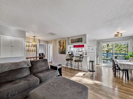 1752 Southern Pines Drive, South Lake Tahoe, CA 96150 Photo