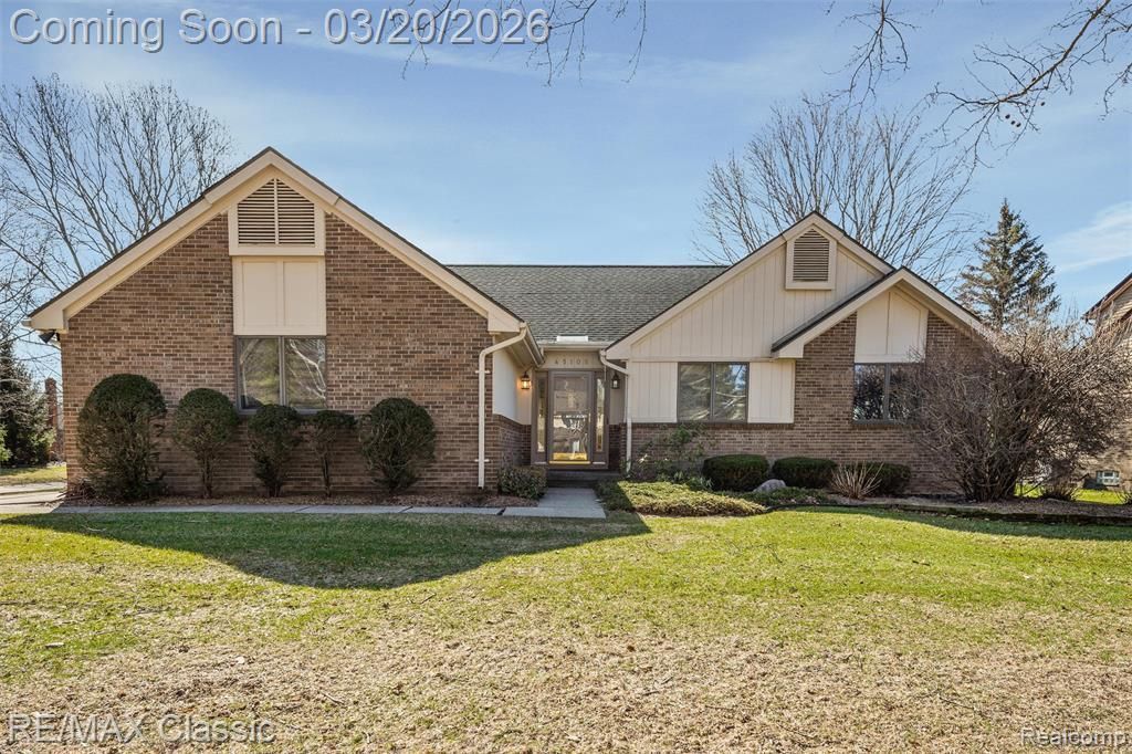 45105 Dunbarton Drive, Novi, MI 48375 Main Photo