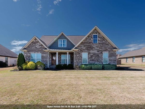 108 Sullivan Rd, Muscle Shoals, AL 35661