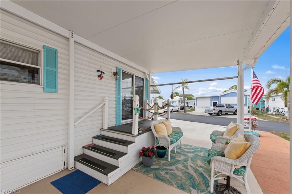 157 Caravan Cir, North Fort Myers, FL 33903 Photo